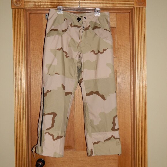 Military Desert Camouflage Tan Gore-Tex Trousers Cold Weather Pants Small Short - Picture 1 of 3